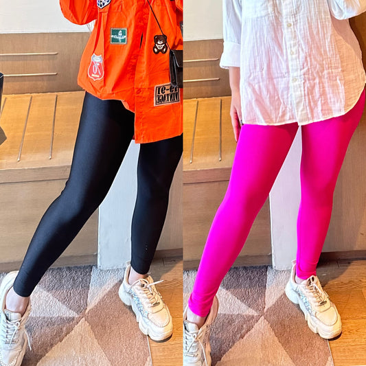 GLOSSY LEGGINGS