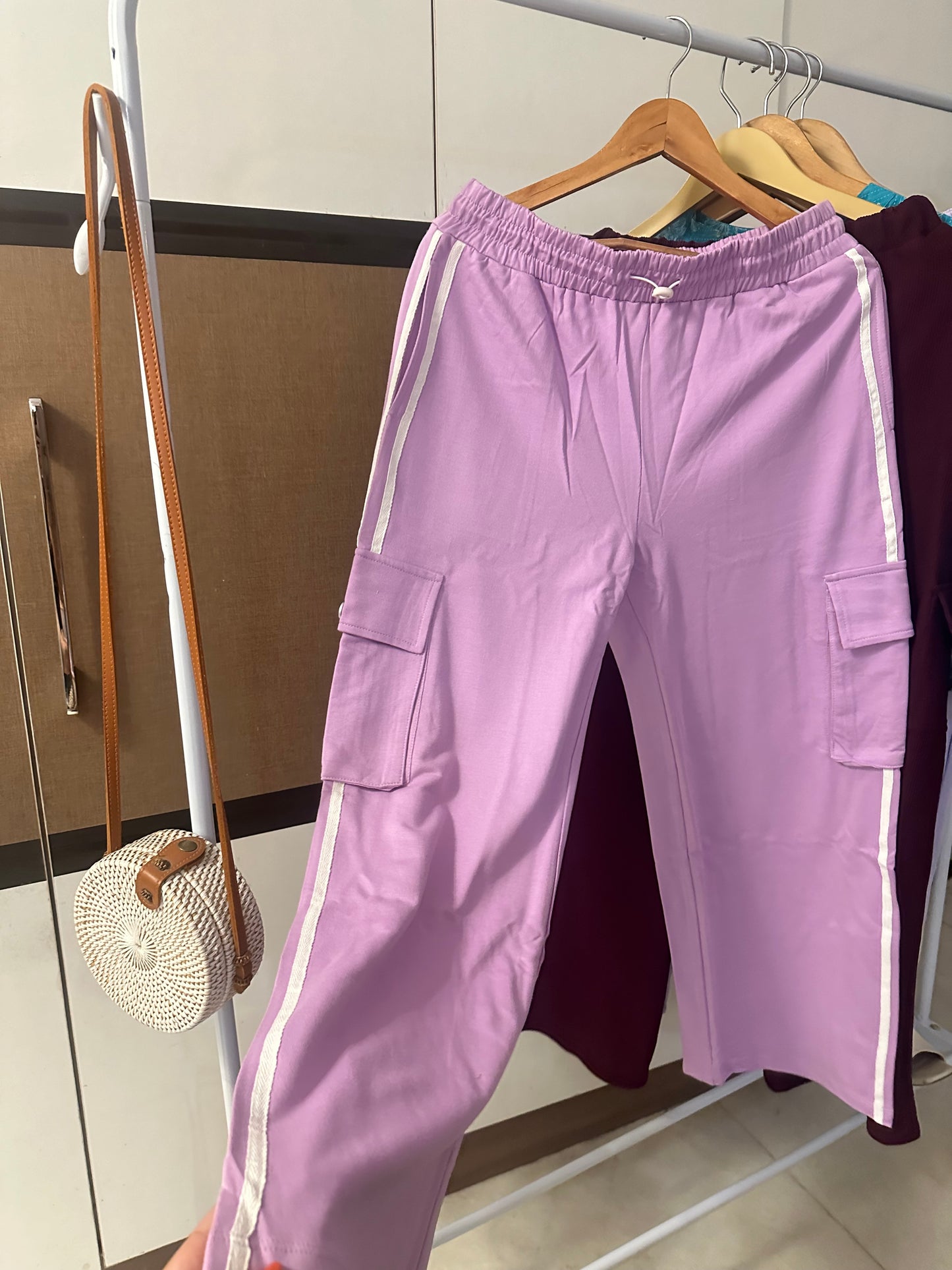 STRIPED PURPLE JOGGER