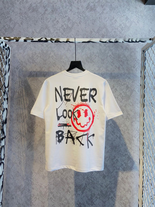 NEVER LOOK BACK OVERSIZED TEE